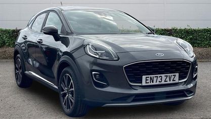 Usado Ford Puma Titanium 125 CV (91 kW) 2023 Gris SUV