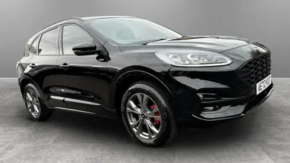 Usado Ford Kuga ST-Line 224 HP (164 kW) 2023 SUV