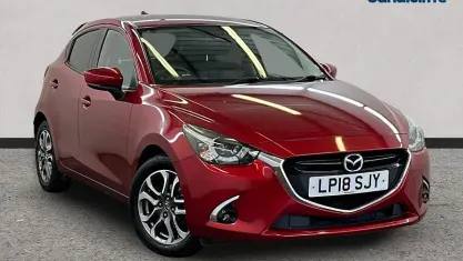 Używany Mazda 2 Inclusive 116 KM (85 kW) 2018 Czerwony Hatchback