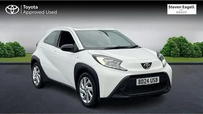 Used Toyota Aygo X PURE 72 HP (52 kW) 2025 SUV