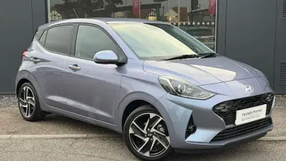 New Hyundai i10 Premium 79 HP (58 kW) 2026 Green Hatchback
