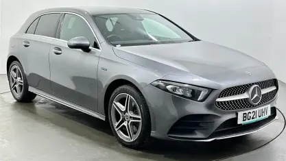Begagnad Mercedes A250 AMG line 218 HK (160 kW) 2021 Grå Halvkombi