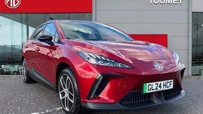 Used MG MG4 EV Trophy 150 kW (204 HP) 2025 Hatchback