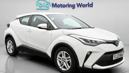 Used Toyota C-HR 122 HP (89 kW) 2023 White SUV