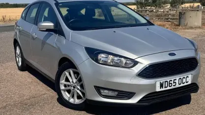 Used Ford Focus Zetec 125 HP (91 kW) 2015 Silver Hatchback