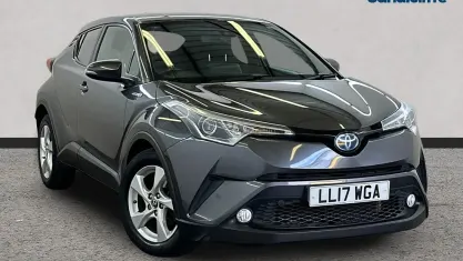 Usado Toyota C-HR 122 HP (89 kW) 2017 Cinzento SUV
