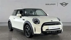White Used 2022 Mini Cooper Classic Hatchback | £18,850 (Fair price)