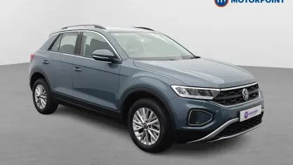 Used VW T-Roc Life 110 HP (80 kW) 2023 Blue SUV