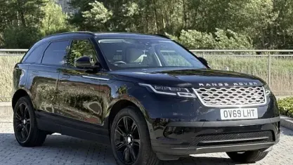 Used Land Rover Range Rover Velar SE 179 HP (131 kW) 2019 Black SUV