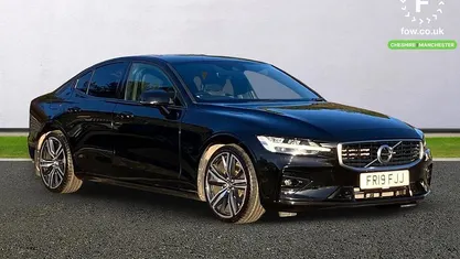 Black Used 2019 Volvo S60 R-Design Sedan | £16,299 (Fair price)