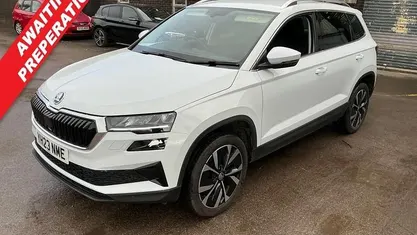 White Used 2023 Skoda Karoq SE L SUV | £21,500 (Fair price)