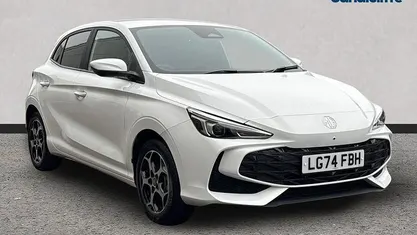 Begagnad MG MG3 Trophy 194 HK (142 kW) 2024 Vit Halvkombi