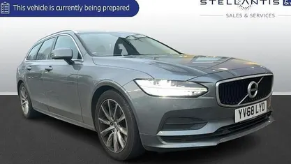 Used 2019 Volvo V90 Momentum Estate | £16,301 (Fair price)
