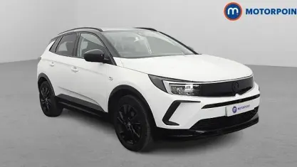 Used Vauxhall Grandland X GS Line 131 HP (96 kW) 2022 White SUV