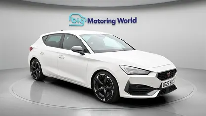 Used Cupra Leon VZ3 310 HP (228 kW) 2022 White Hatchback