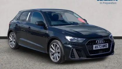 Gebraucht Audi A1 S-Line 150 PS (110 kW) 2026 Schwarz SUV