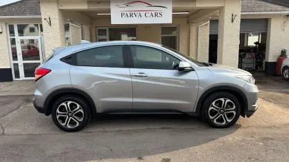 Used Honda HR-V SE 131 HP (96 kW) 2017 Silver SUV