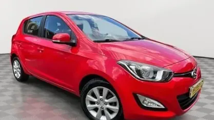 Used Hyundai i20 Active 85 HP (62 kW) 2013 Red Hatchback