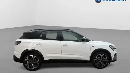 Used Renault Austral Techno Esprit Alpine 200 HP (147 kW) 2024 White/black SUV