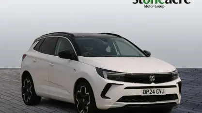 Used Vauxhall Grandland X Ultimate 225 HP (165 kW) 2024 White SUV
