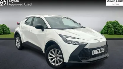 Used Toyota C-HR 140 HP (102 kW) 2026 SUV