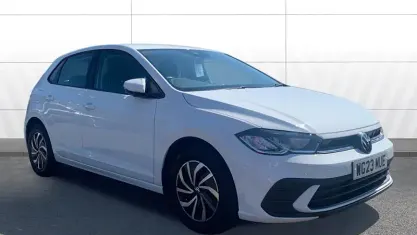 Used VW Polo Life 95 HP (69 kW) 2023 White Hatchback