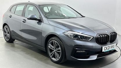 Używany BMW 118 Sport Line 136 KM (100 kW) 2021 Szary Hatchback