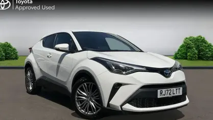 Used Toyota C-HR 122 HP (89 kW) 2022 White SUV