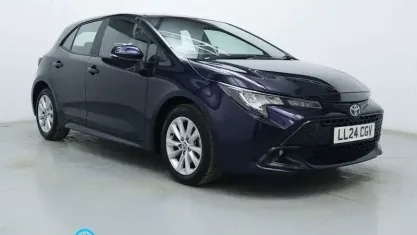 Used Toyota Corolla 140 HP (102 kW) 2026 Hatchback