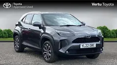 Used 2022 Toyota Yaris Cross Design SUV | £20,401 (Good price)