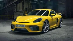 Yellow Used 2022 Porsche Cayman GT4 Coupe | £81,990 (Super price)