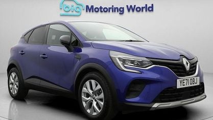 Używany Renault Captur Iconic 91 KM (66 kW) 2021 Niebieski SUV