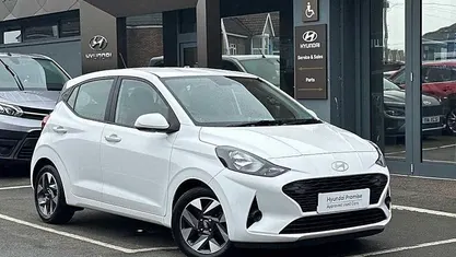 Used Hyundai i10 Advanced 79 HP (58 kW) 2025 White Hatchback