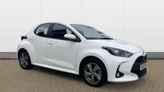 White Used 2024 Toyota Yaris Hybrid Hatchback | £16,633 (Super price)