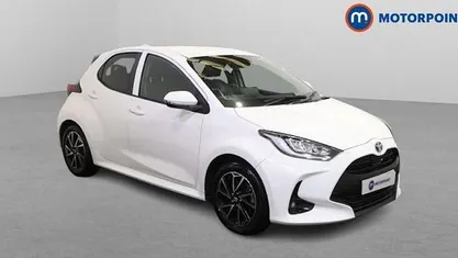 Used Toyota Yaris Hybrid Design 116 HP (85 kW) 2026 Hatchback