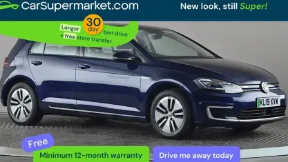 Begagnad VW e-Golf 99 kW (135 HK) 2019 Blå Halvkombi