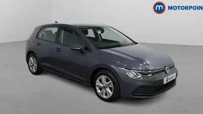 Używany VW Golf VIII Life 116 KM (85 kW) 2023 Szary Hatchback