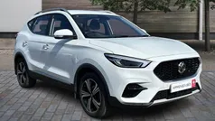 White Used 2022 MG ZS Excite Sedan | £12,700 (Fair price)