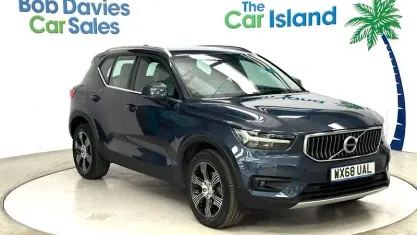 Begagnad Volvo XC40 Inscription 156 HK (114 kW) 2018 Blå SUV