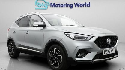 Używany MG ZS Exclusive 111 KM (81 kW) 2023 Srebrny SUV
