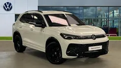 Pure white Used 2025 VW Tiguan Black Edition SUV | £42,572 (Fair price)