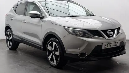 Silver Used 2017 Nissan Qashqai N-Connecta SUV | £12,250 (Good price)