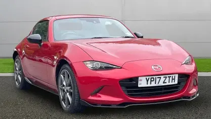 Used Mazda MX5 Inclusive 160 HP (117 kW) 2017 Red Cabriolet