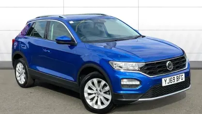 Used VW T-Roc SE 150 HP (110 kW) 2020 Blue SUV