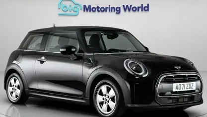 Used Mini Cooper Classic 136 HP (100 kW) 2021 Black Hatchback