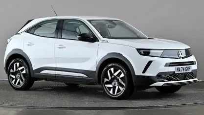 Used Vauxhall Mokka Design Edition 100 kW (136 HP) 2024 White SUV