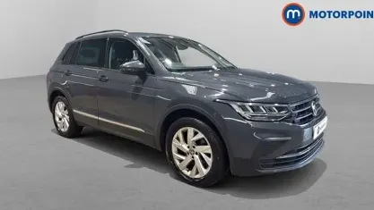 Used VW Tiguan Life 150 HP (110 kW) 2020 Grey SUV