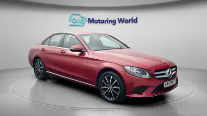 Used Mercedes C180 SE 156 HP (114 kW) 2019 Red Sedan