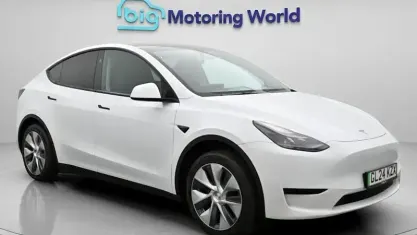 Used Tesla Model Y Standard Range 219 kW (299 HP) 2024 White SUV