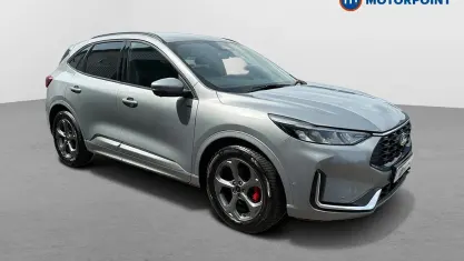 Usado Ford Kuga ST-Line 183 HP (134 kW) 2025 Prateado SUV
